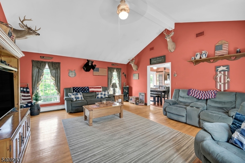 28 Brady Rd