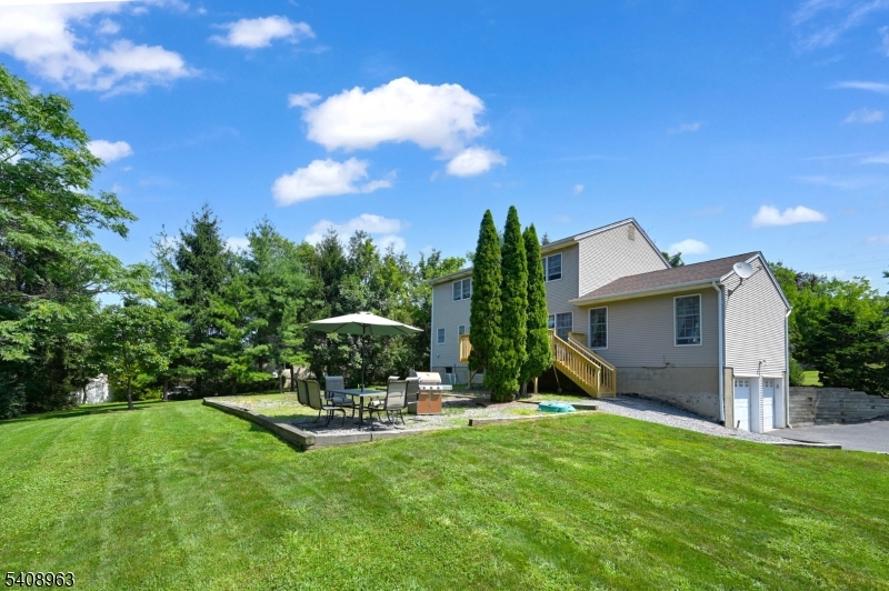 28 Brady Rd