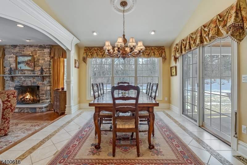 103 Emerald Valley Ln