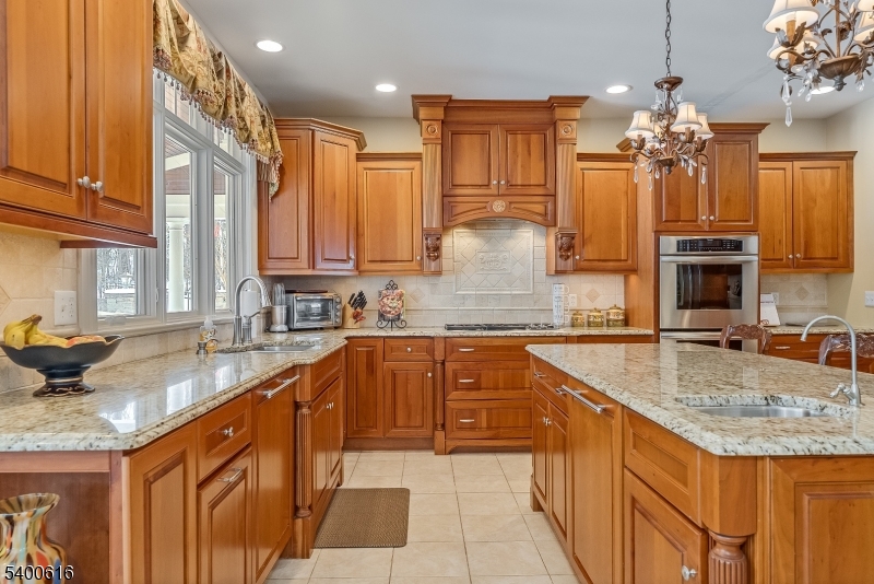 103 Emerald Valley Ln