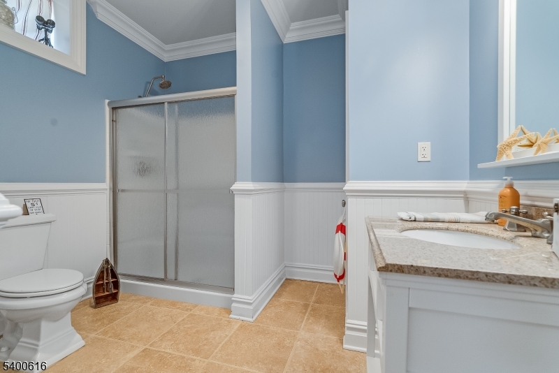 103 Emerald Valley Ln