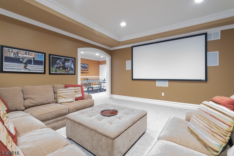 103 Emerald Valley Ln