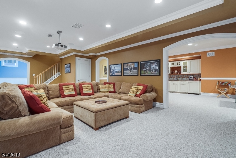 103 Emerald Valley Ln