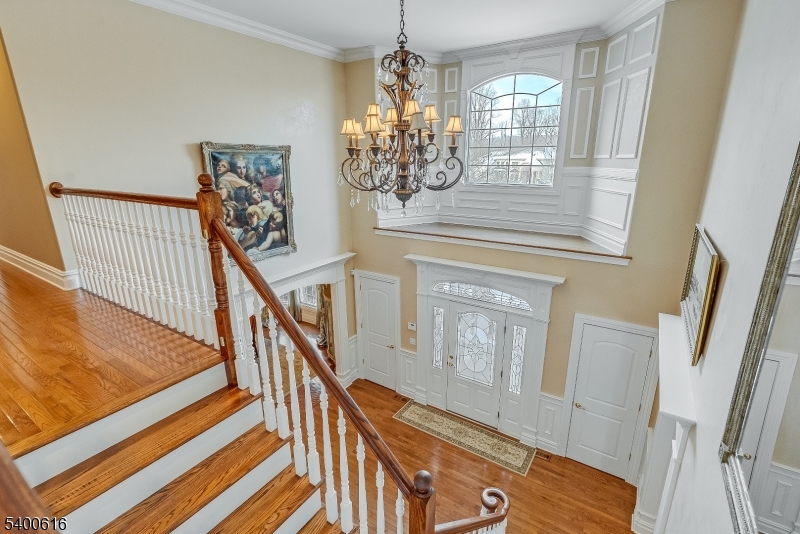 103 Emerald Valley Ln
