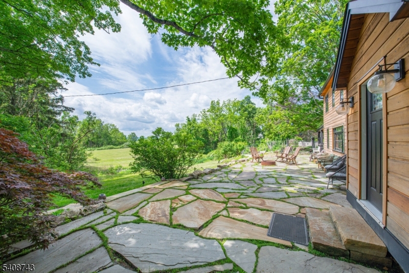 62 Mount Pleasant Rd