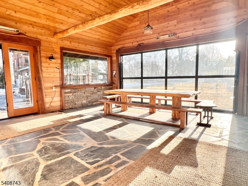 62 Mount Pleasant Rd