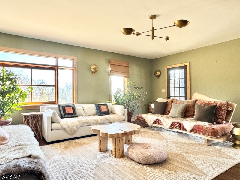 62 Mount Pleasant Rd