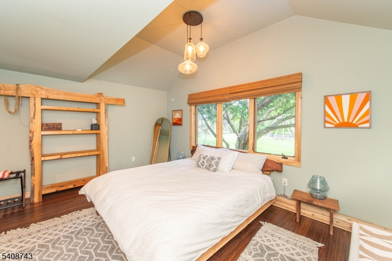 62 Mount Pleasant Rd