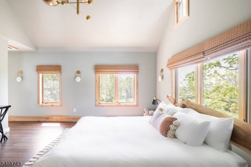 62 Mount Pleasant Rd