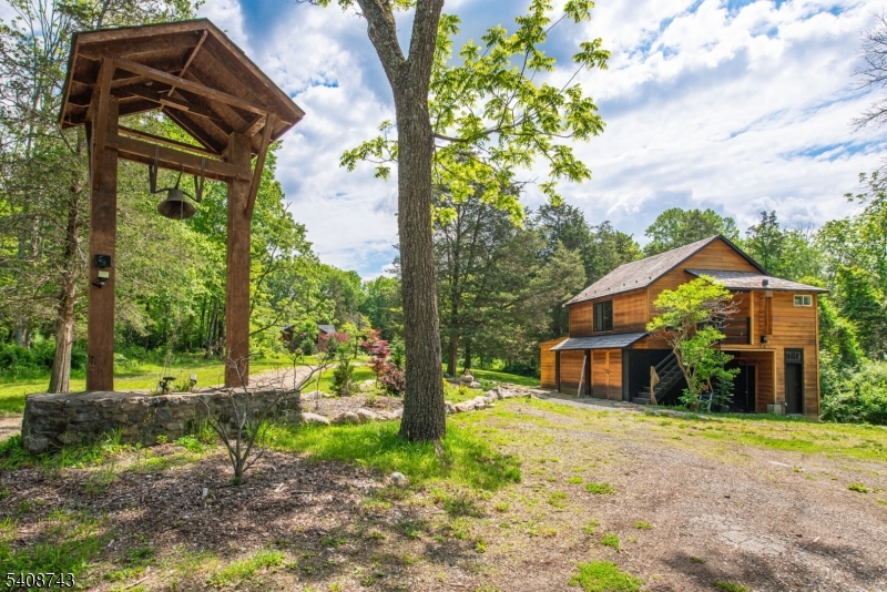 62 Mount Pleasant Rd