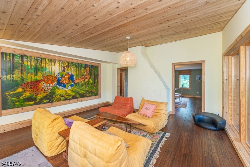 62 Mount Pleasant Rd