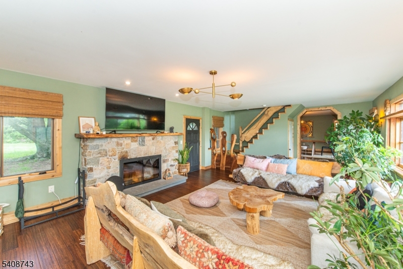 62 Mount Pleasant Rd