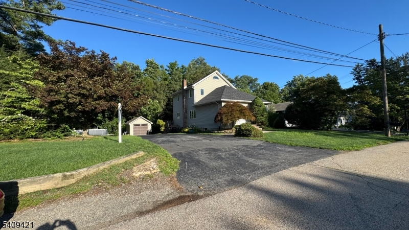20 Center St