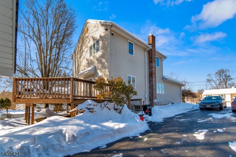 20 Center St