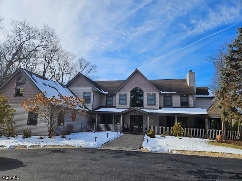 285 Chestnut Ridge Rd