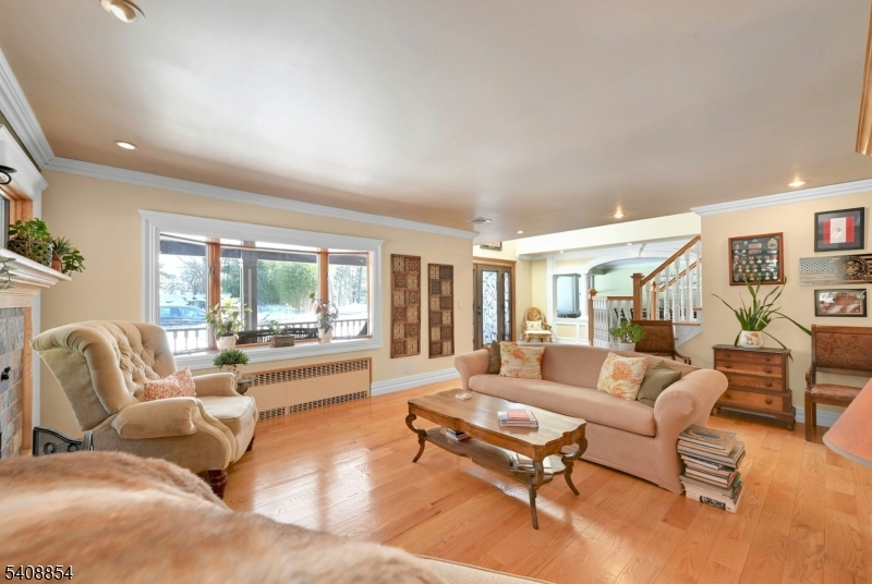 285 Chestnut Ridge Rd