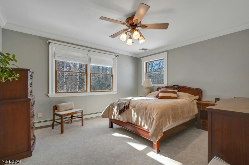 285 Chestnut Ridge Rd