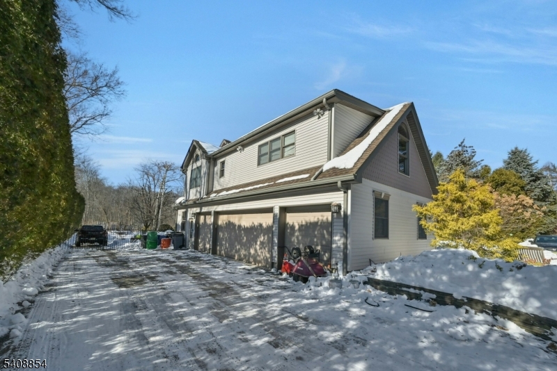 285 Chestnut Ridge Rd