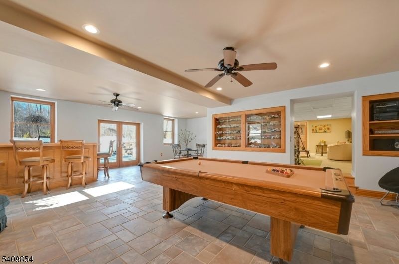 285 Chestnut Ridge Rd
