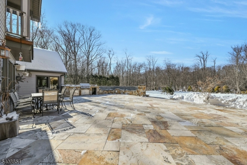 285 Chestnut Ridge Rd