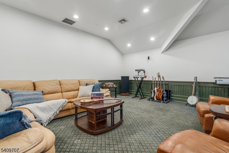 120 Goodale Rd
