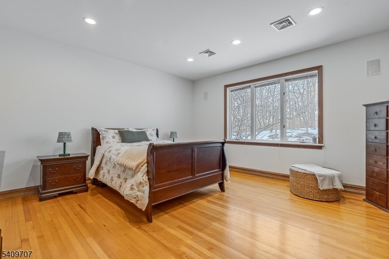 120 Goodale Rd