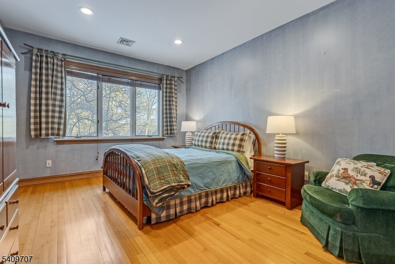 120 Goodale Rd