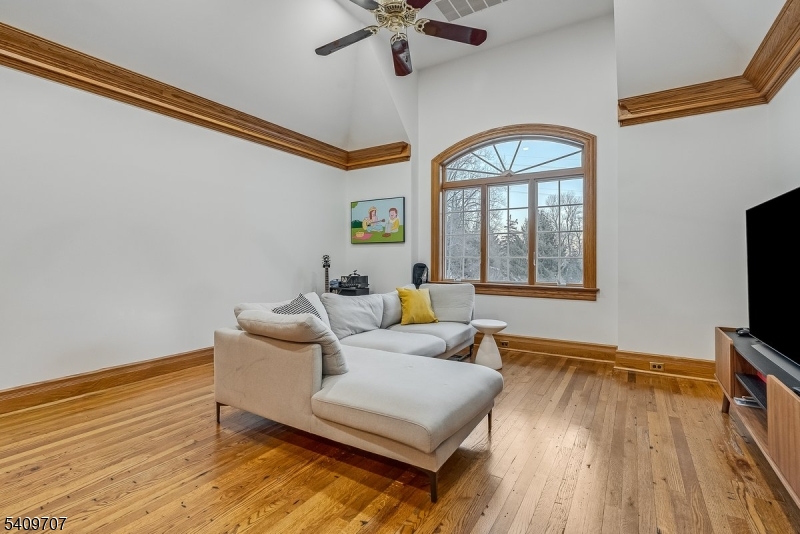 120 Goodale Rd