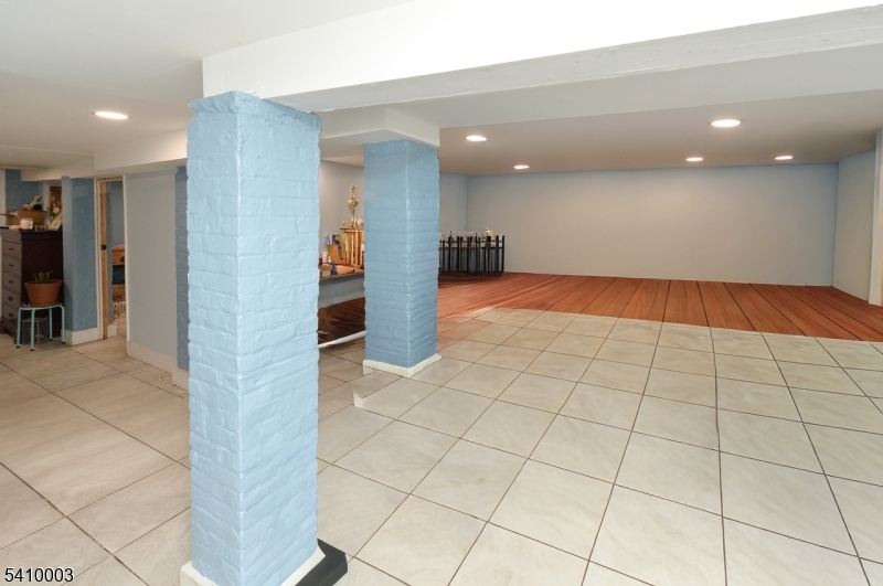 135 Scheerer Ave