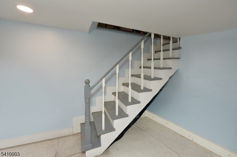 135 Scheerer Ave