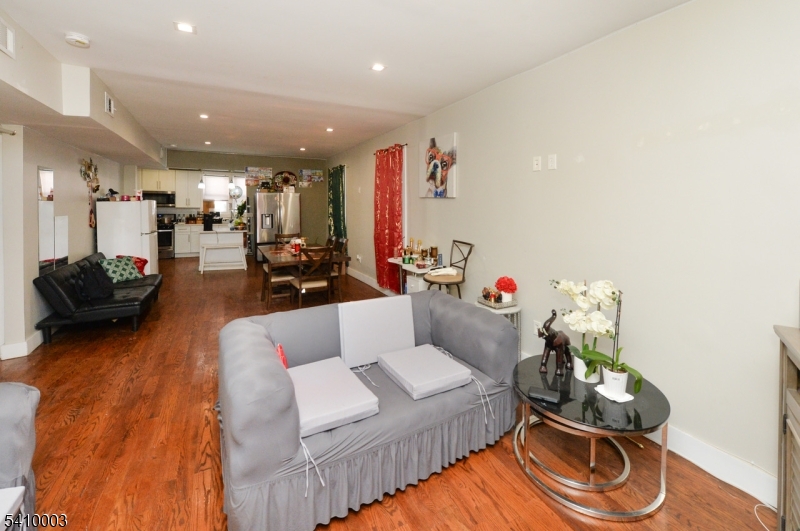135 Scheerer Ave