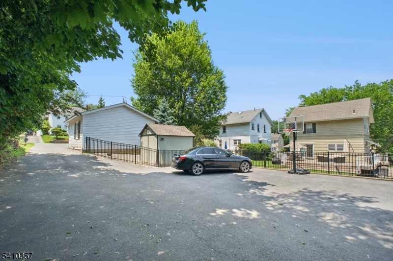 122 Westover Ave