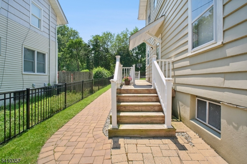 122 Westover Ave