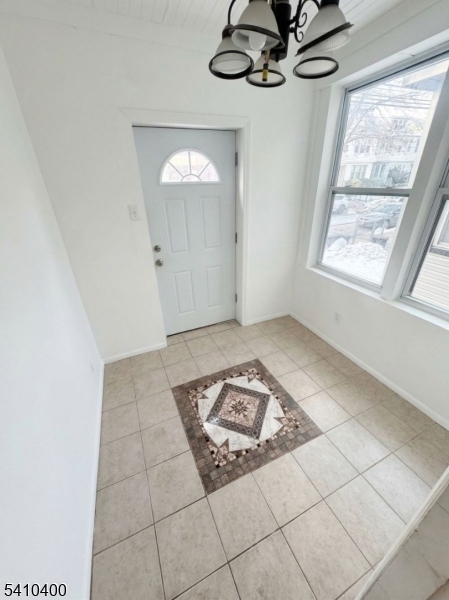 174 Munn Ave