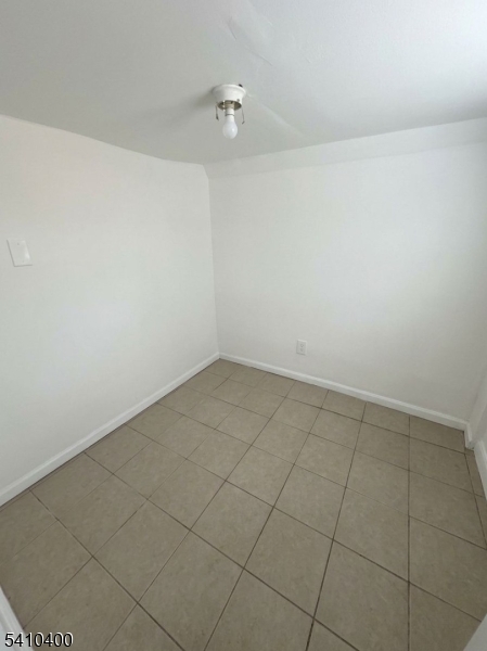 174 Munn Ave
