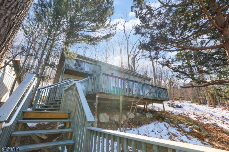 364 Skyline Lake Dr
