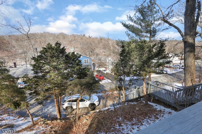 364 Skyline Lake Dr