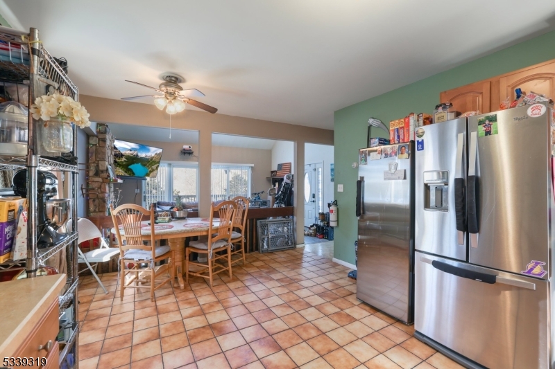 364 Skyline Lake Dr