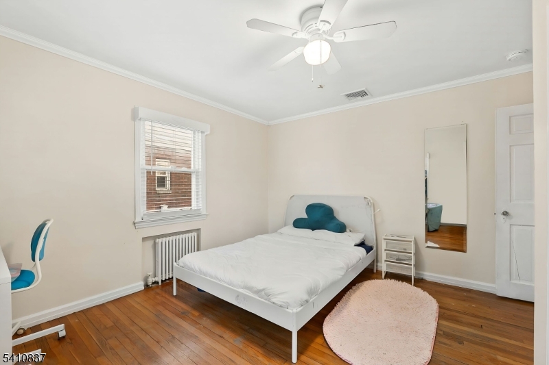 951 Darien Ter