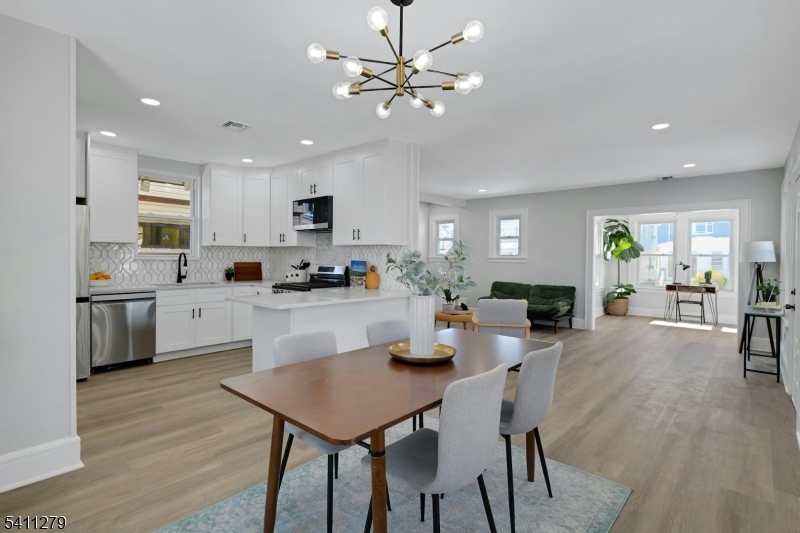 256 Ellery Ave