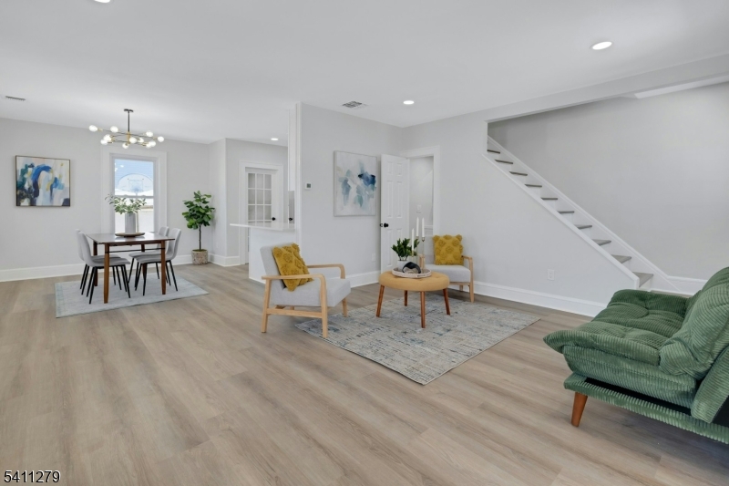 256 Ellery Ave