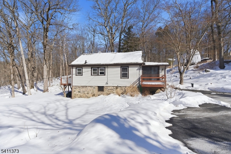 34 Isabelle Ave