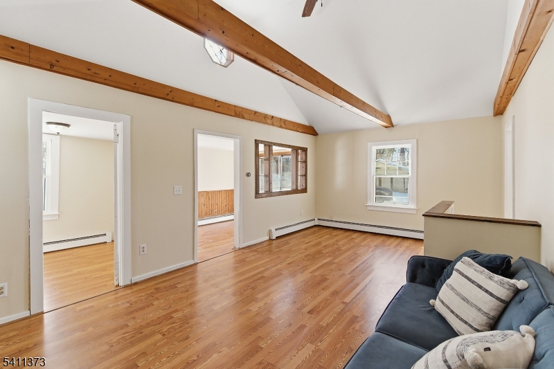 34 Isabelle Ave