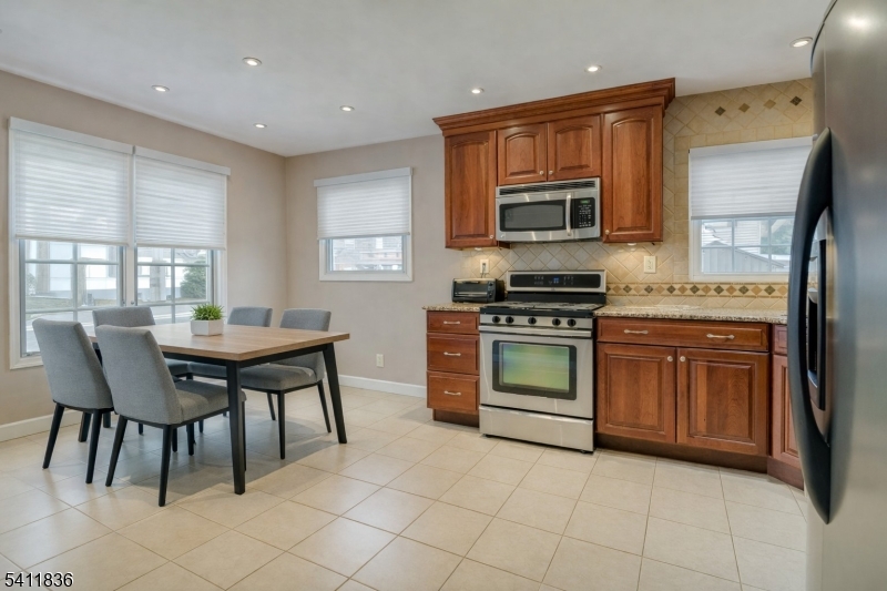 499 Old Stage Rd