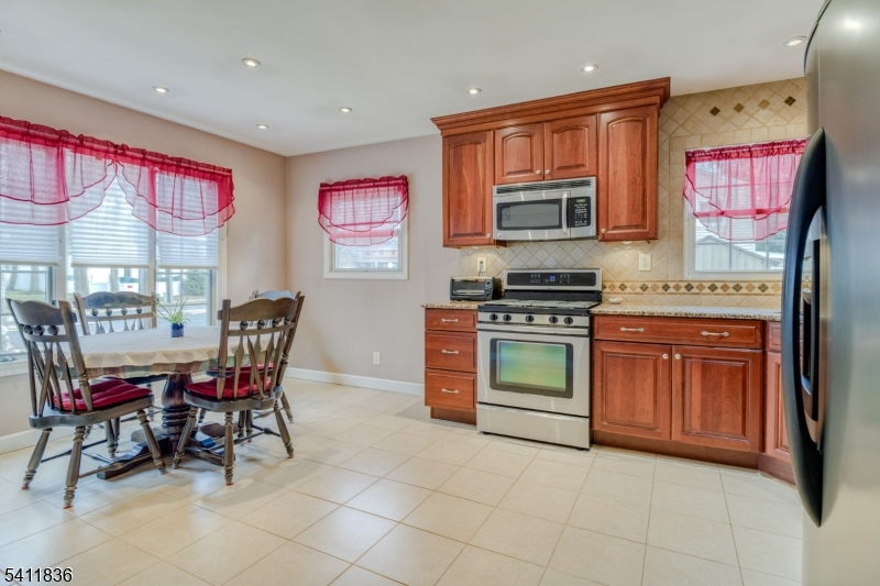 499 Old Stage Rd