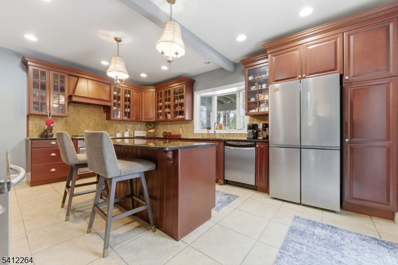 101 E Palisade Ave