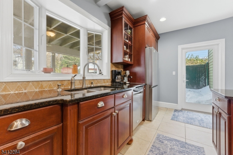 101 E Palisade Ave