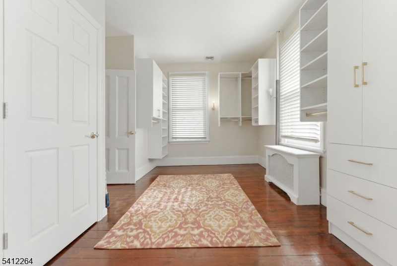 101 E Palisade Ave