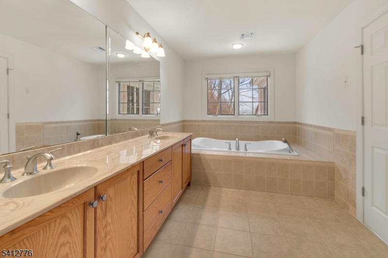 34 Kanouse Ln