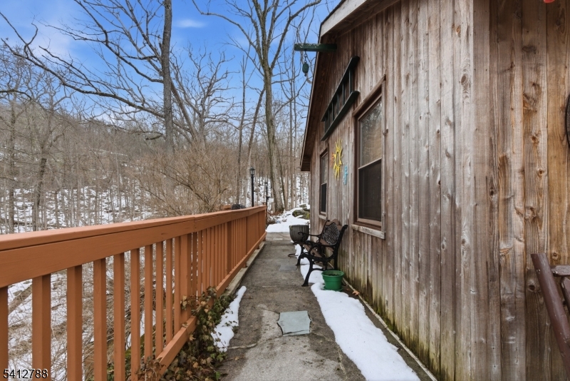543 Lakeside Ave